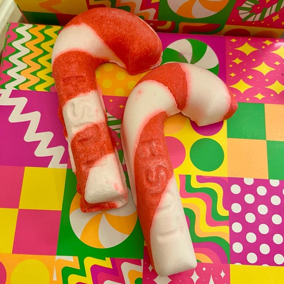 Lush Other - x2 Lush Candy Cane Bubble Bar